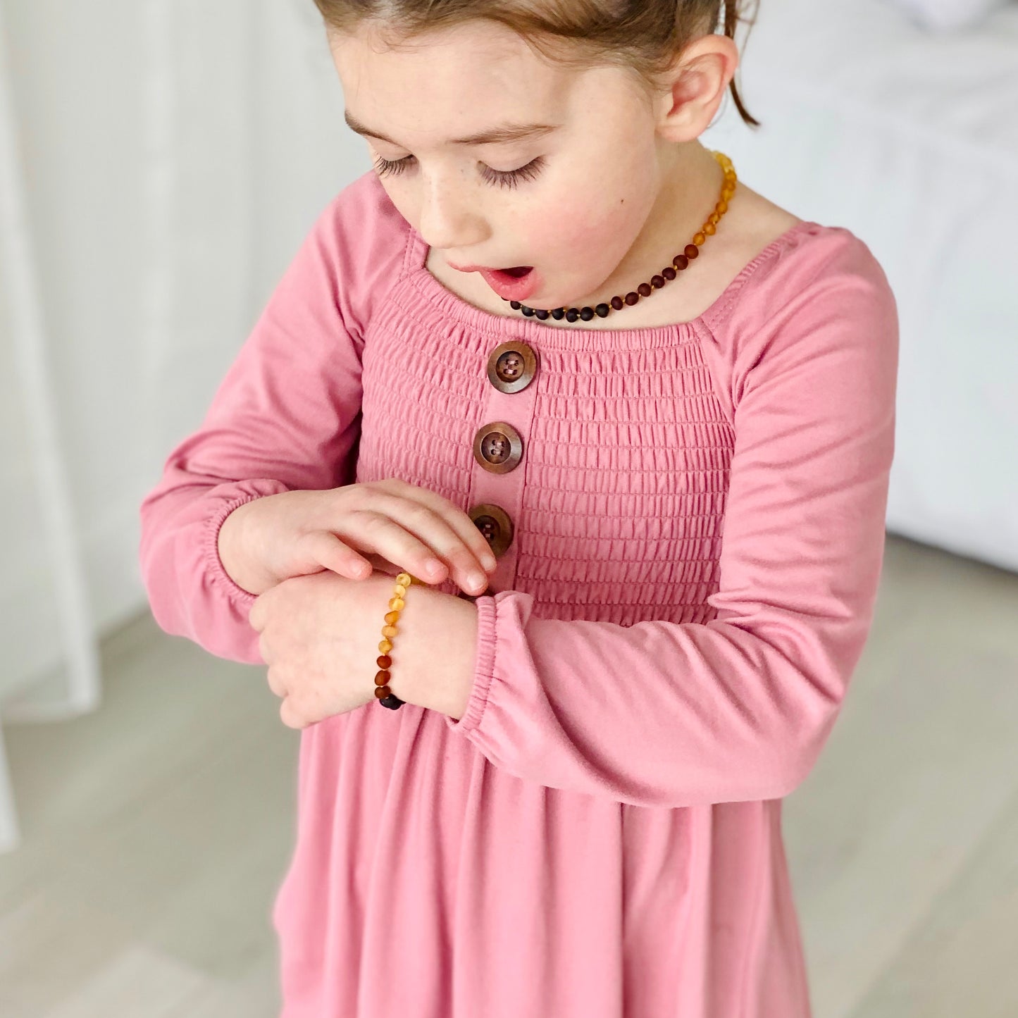 Ombre Raw Amber Child Bracelet